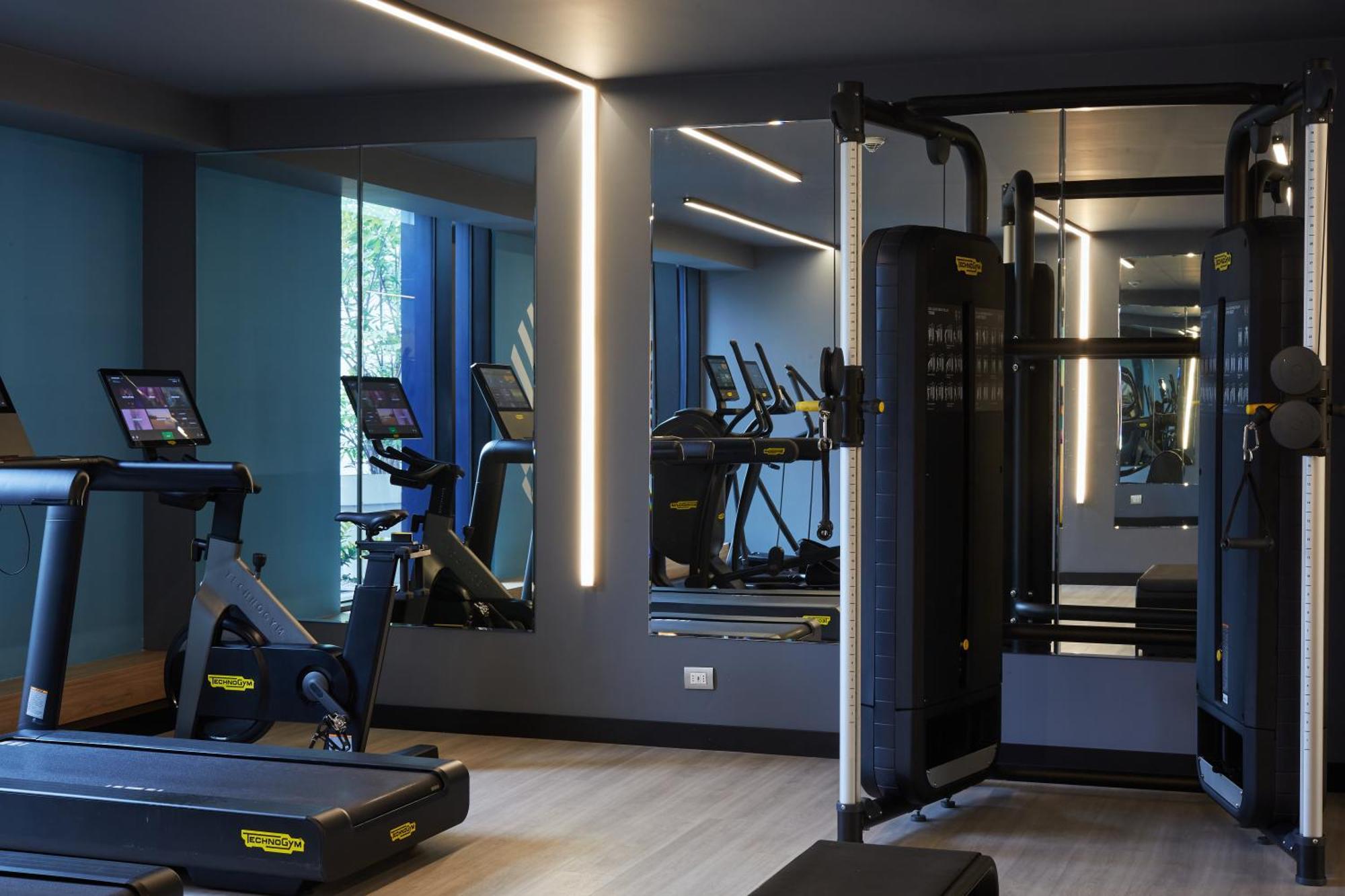 Pullman Lima Miraflores 외부 사진 The gym at the hotel