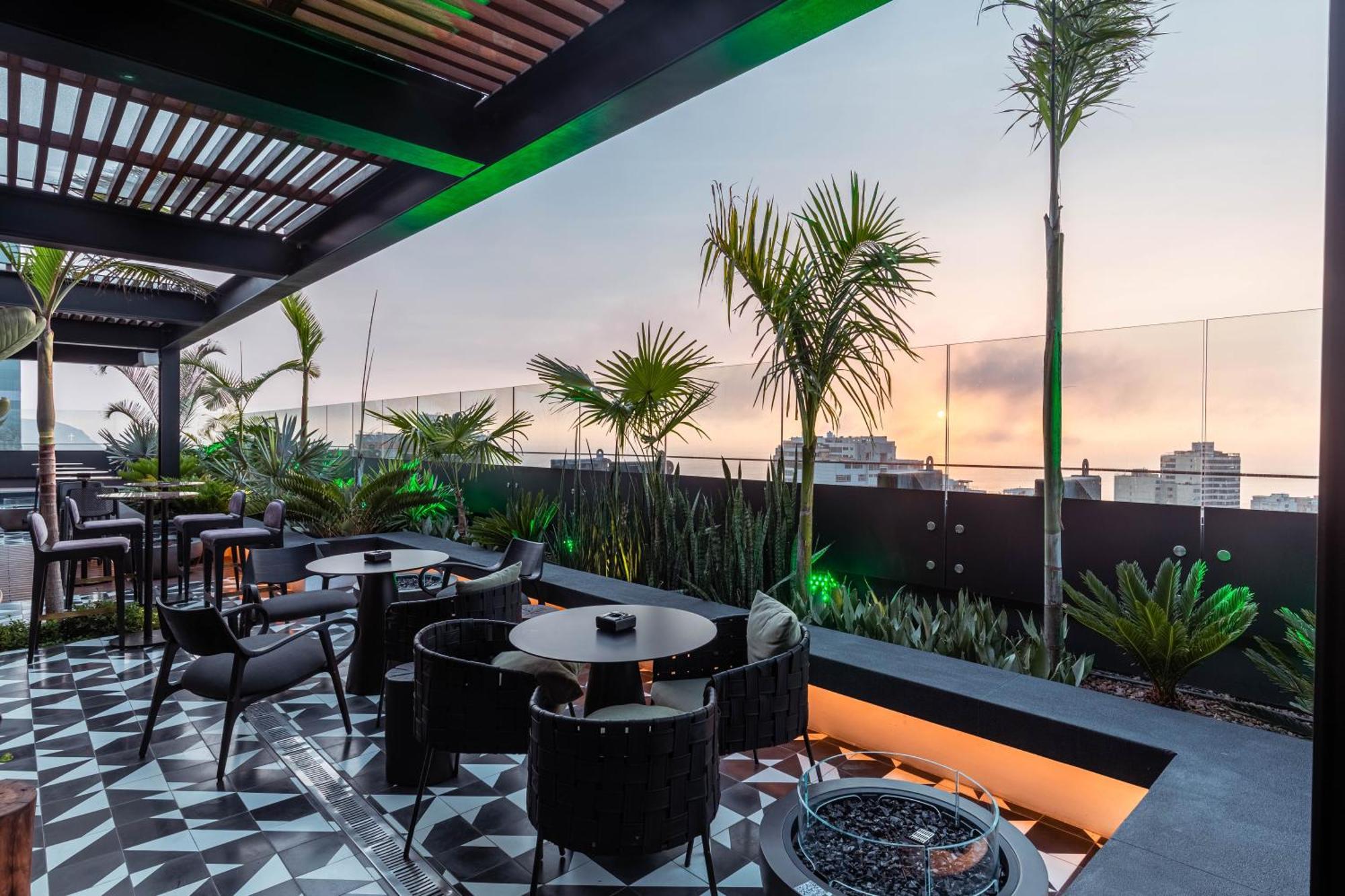 Pullman Lima Miraflores 외부 사진 Rooftop bar