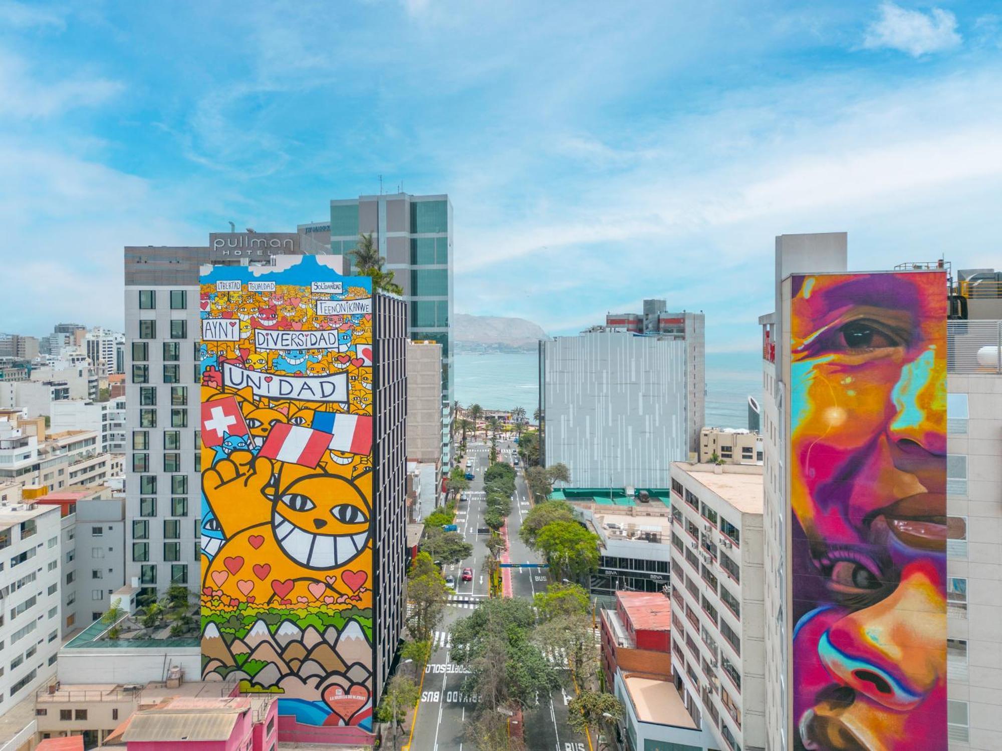Pullman Lima Miraflores 외부 사진 Murales in Providencia
