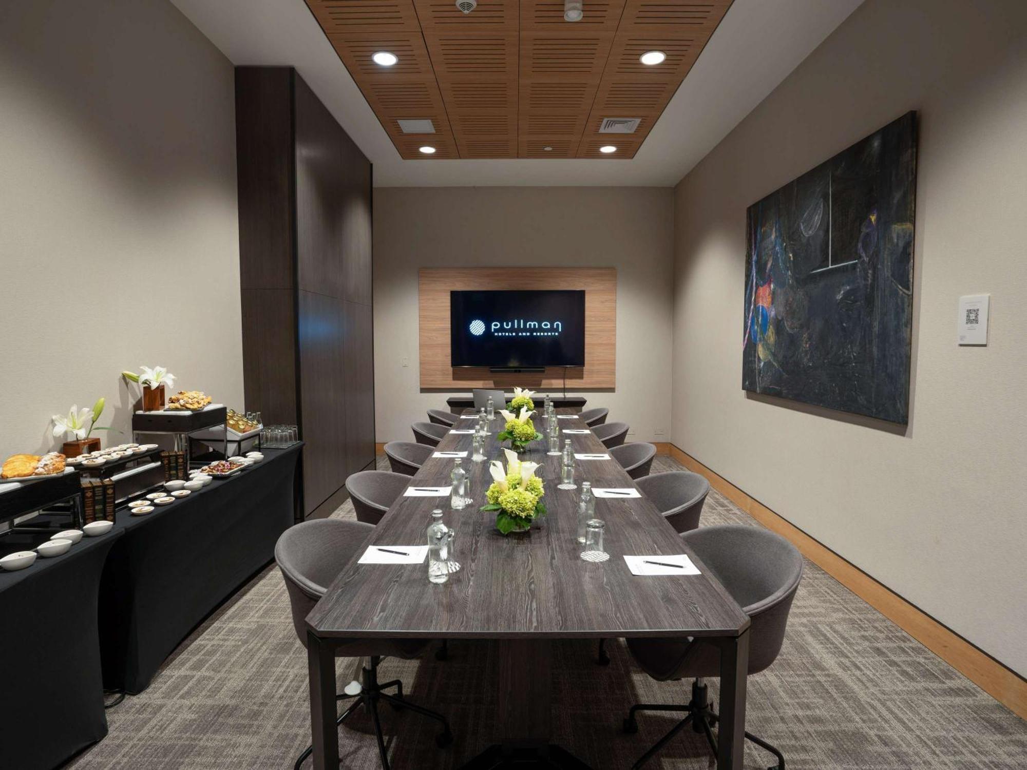 Pullman Lima Miraflores 외부 사진 A meeting room at the Dallas Marriott